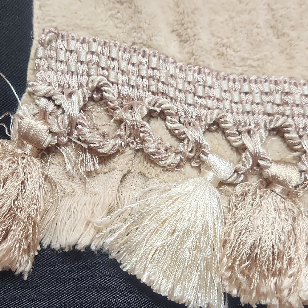 Avanti Tassel Decor Towels